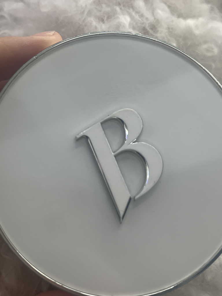 遮瑕终极美白霜 [SPF38/PA++] [21 象牙］的真实用户使用照片