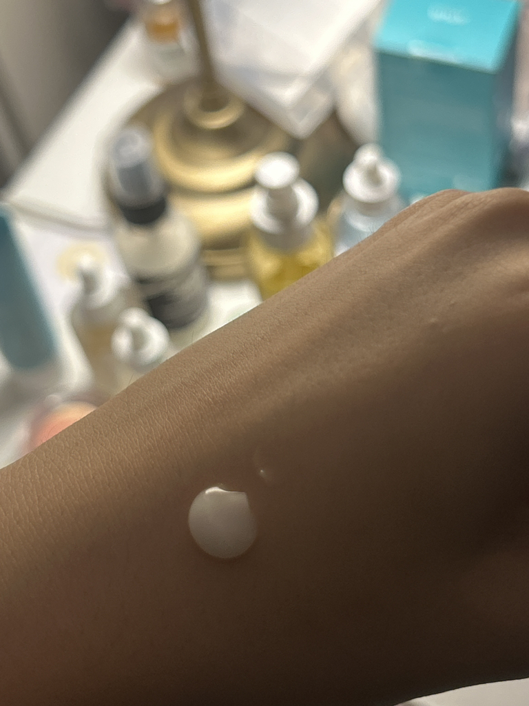 리얼베리어 (RealBarrier) 워터리 히알 크림 review image