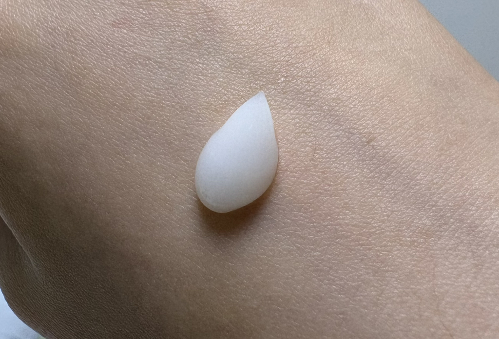 리얼베리어 (RealBarrier) 워터리 히알 크림 review image