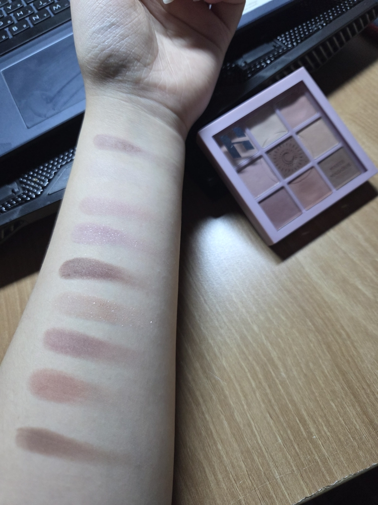 HOLIKAHOLIKA 哑光魔法系列 MyFave Mood 情调眼影盘 [02 Mooney］ review image