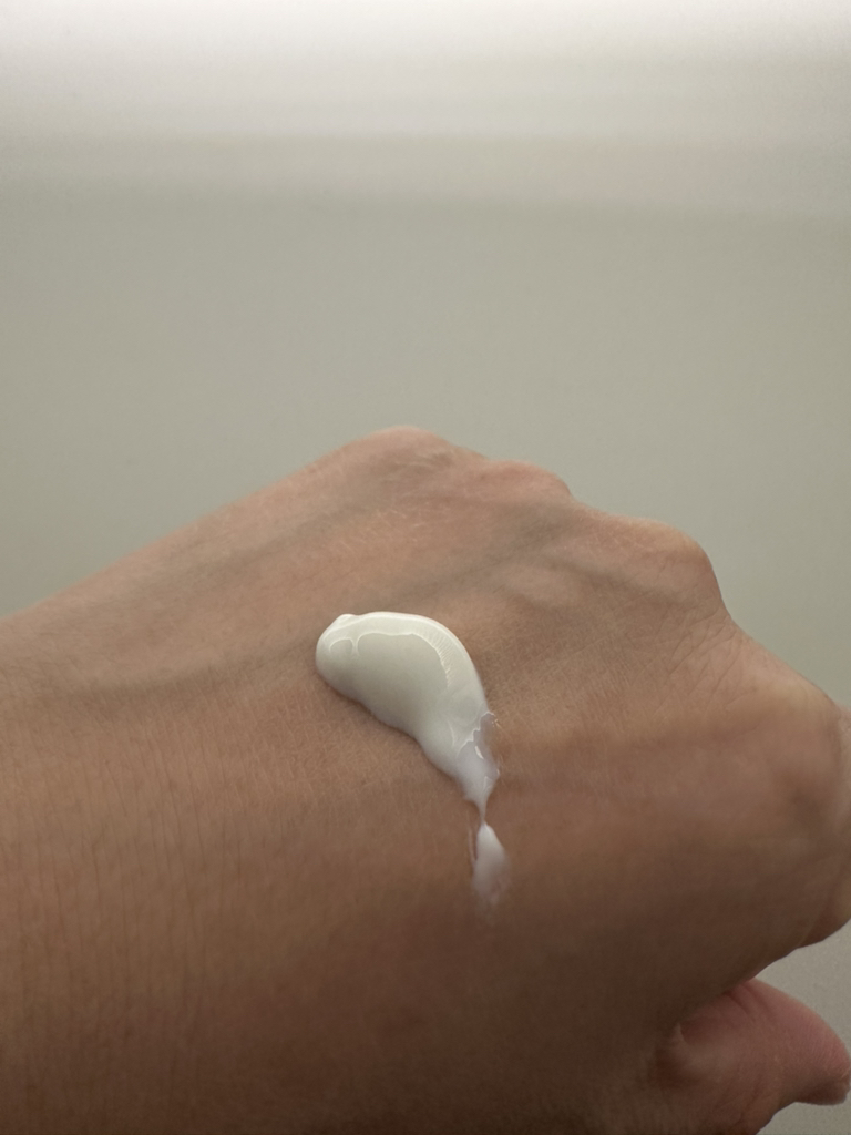 닥터상떼 (Dr.SANTE) 아줄렌 수더 선 에센스 [SPF50+/PA+++] review image