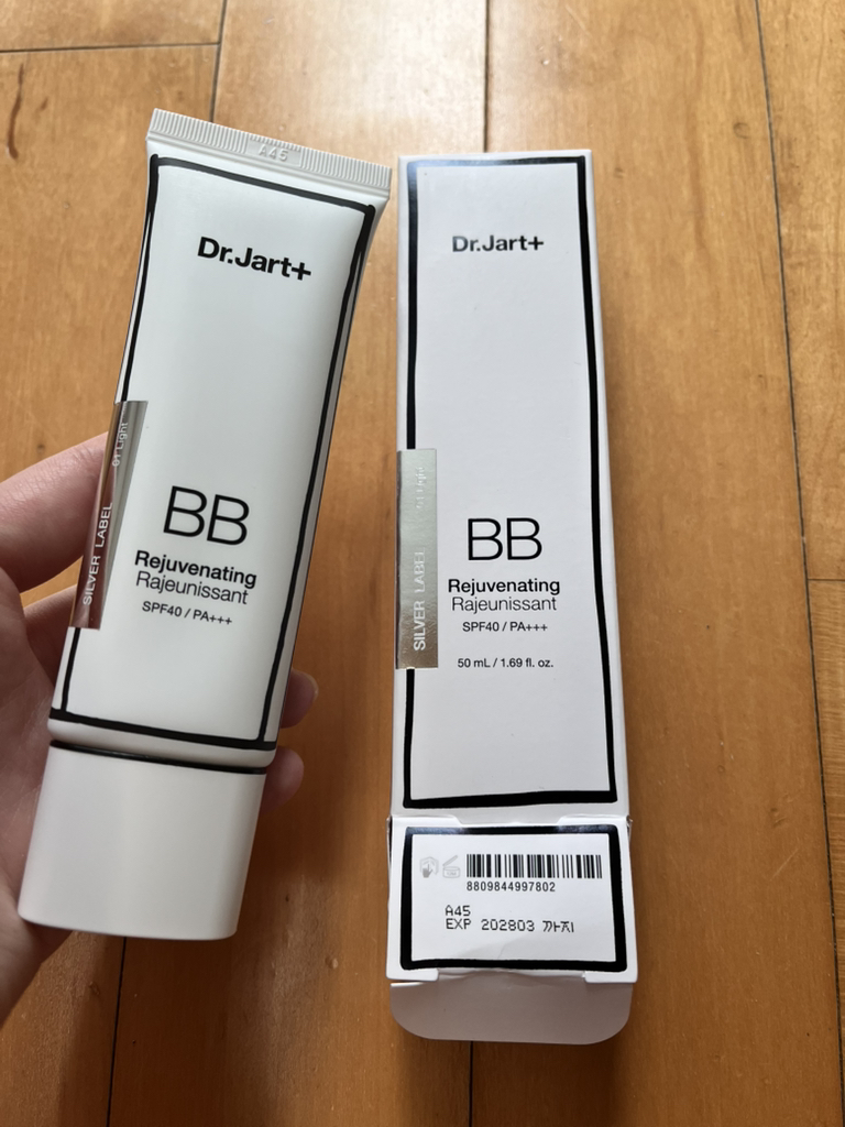 닥터자르트 (Dr.Jart+) 더메이크업™ 리쥬비네이팅 뷰티밤 [SPF40/PA+++] [01 라이트] review image