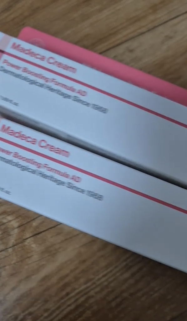 森特莲2424 马德卡乳膏 common.review image