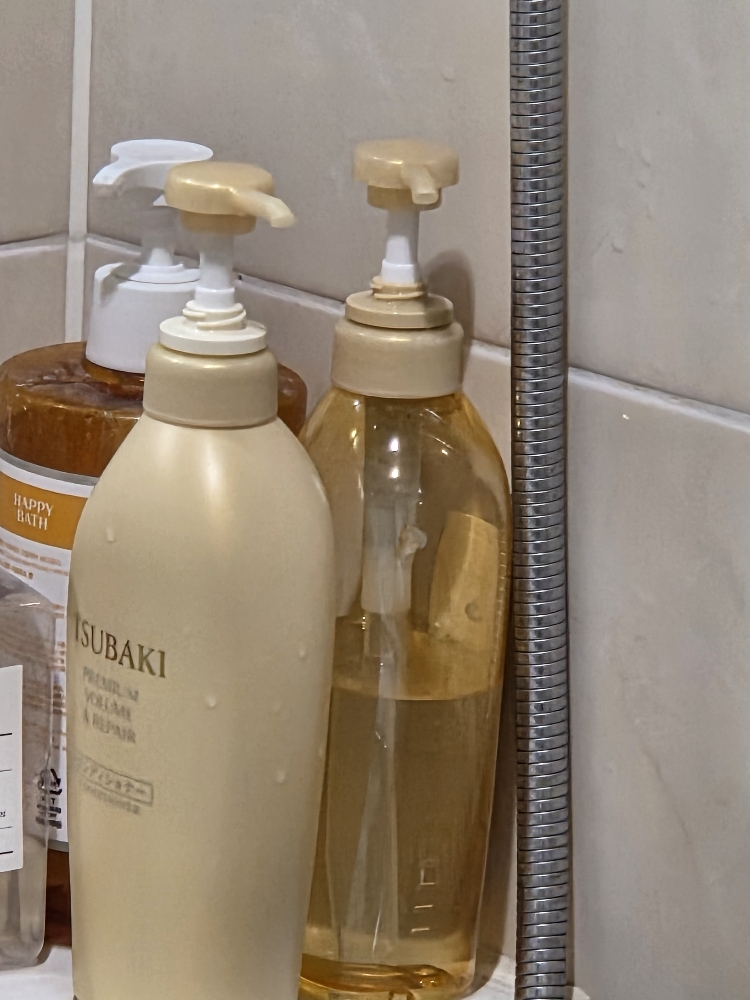 TSUBAKI Champú Premium [Volumen y Reparación] review image