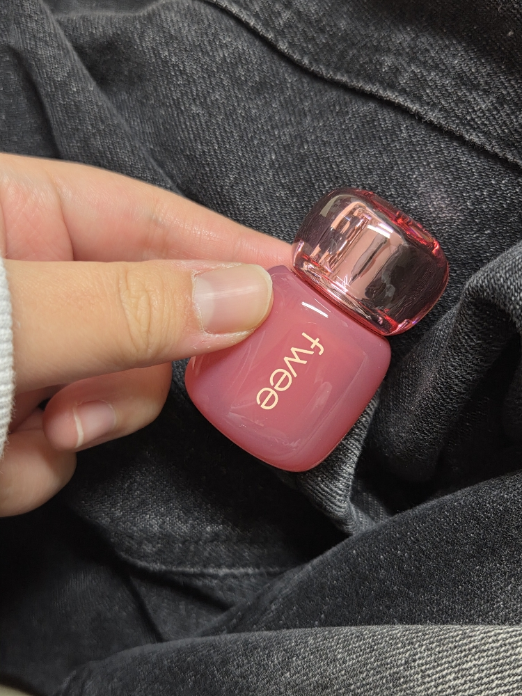 fwee 3D 立体晕染唇彩 [02 香草奶油] review image