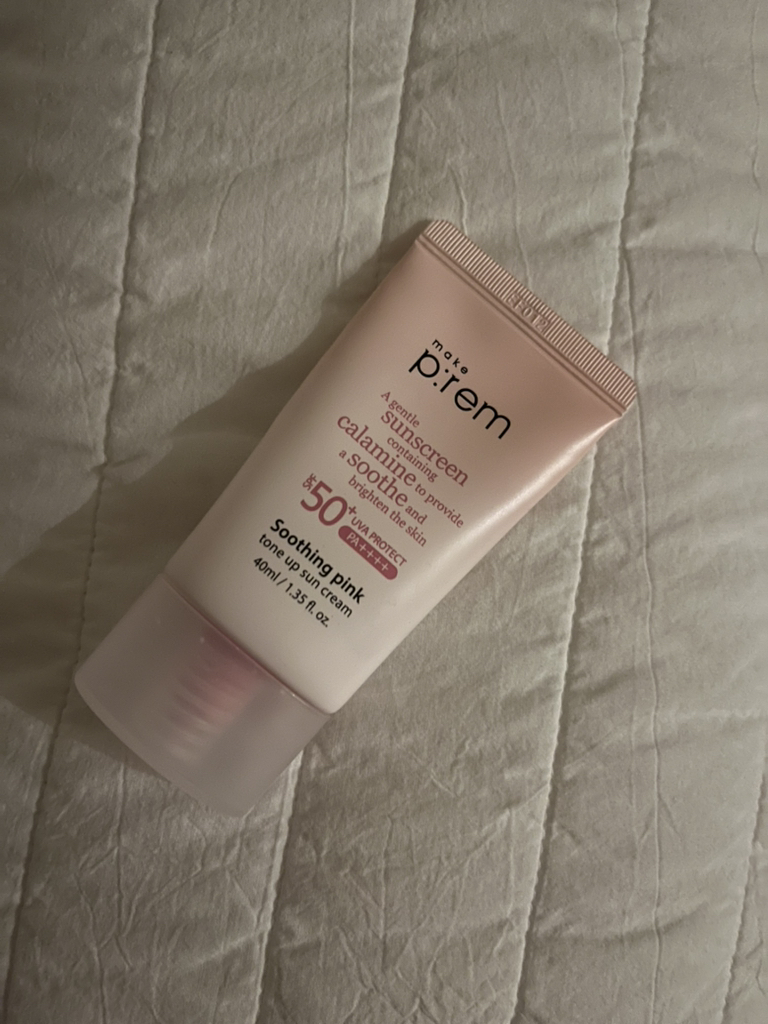 메이크프렘 (makep:rem) 유브이 디펜스 미 카밍 톤업 선크림 [SPF50+/PA++++] review image