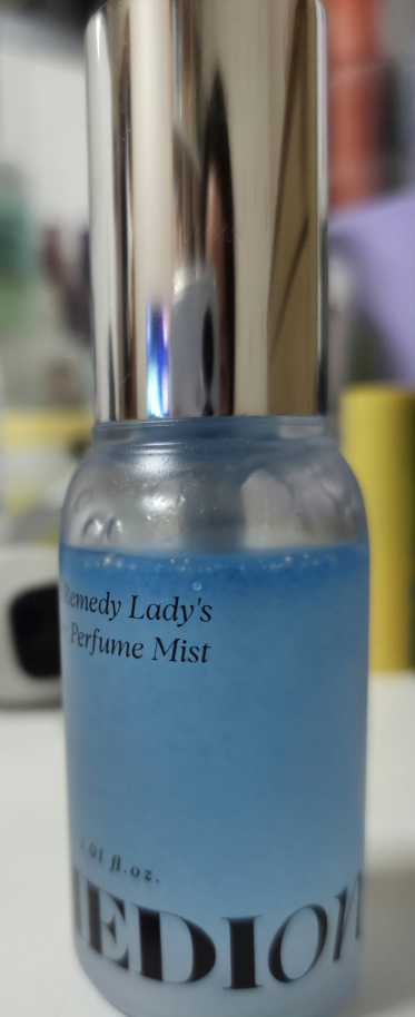 Ảnh đánh giá thực tế của người dùng về Lactorymedi Y Care Perfume Mist [Watery Blue]