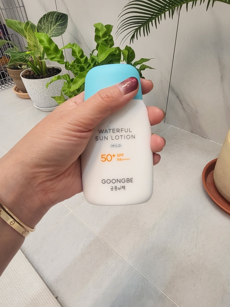 궁중비책 (GOONGBE) 워터풀 선로션 마일드 [SPF50+/PA++++] review image