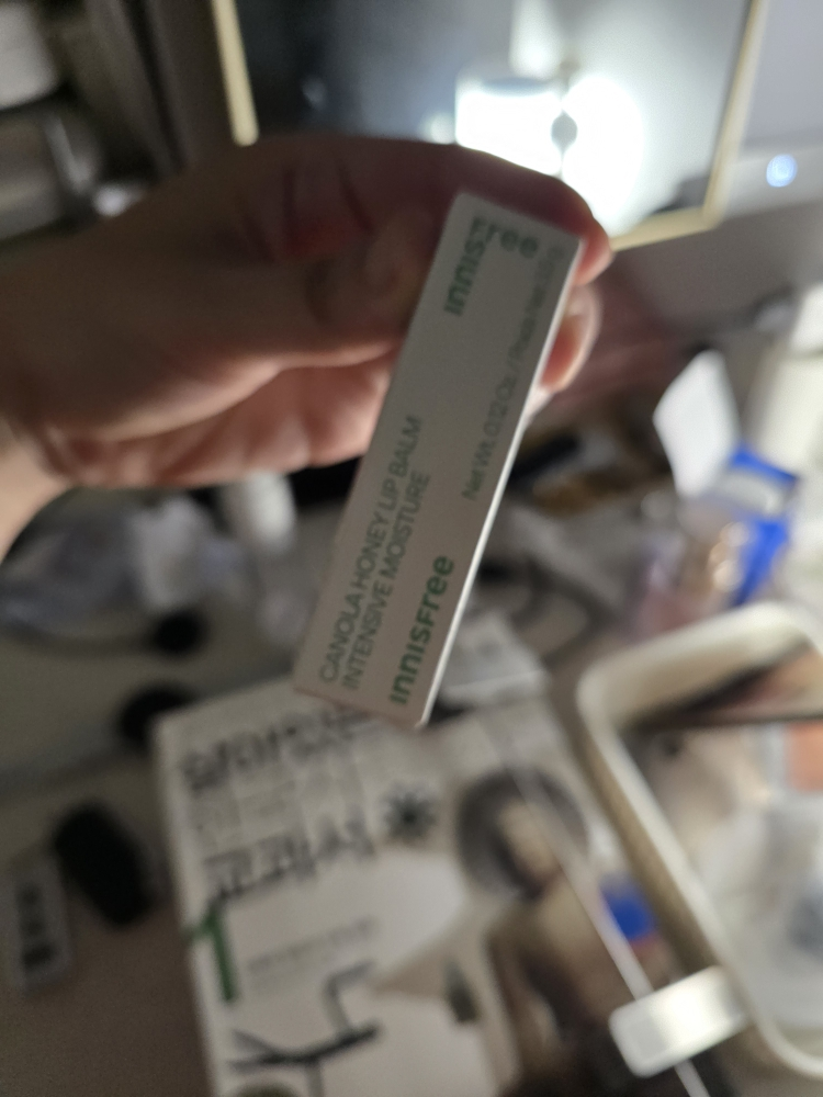 이니스프리 (INNISFREE) 유채꿀립밤 [초보습] review image