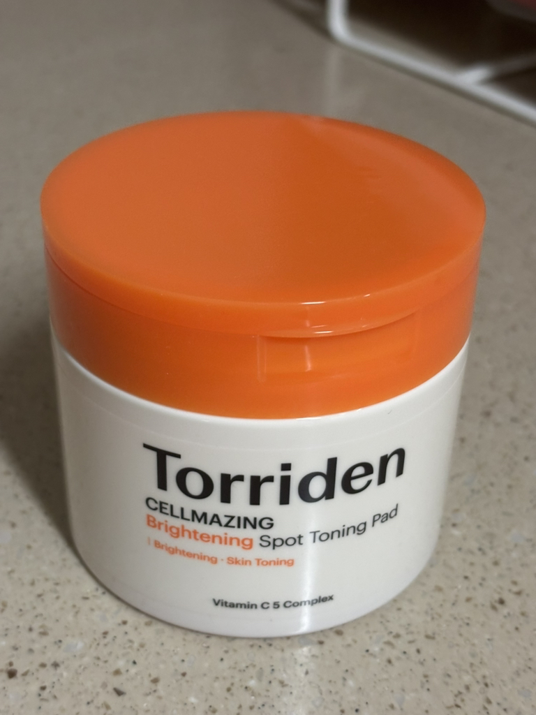 토리든 (Torriden) 셀메이징 비타 씨 브라이트닝 흔적 토닝 패드 review image