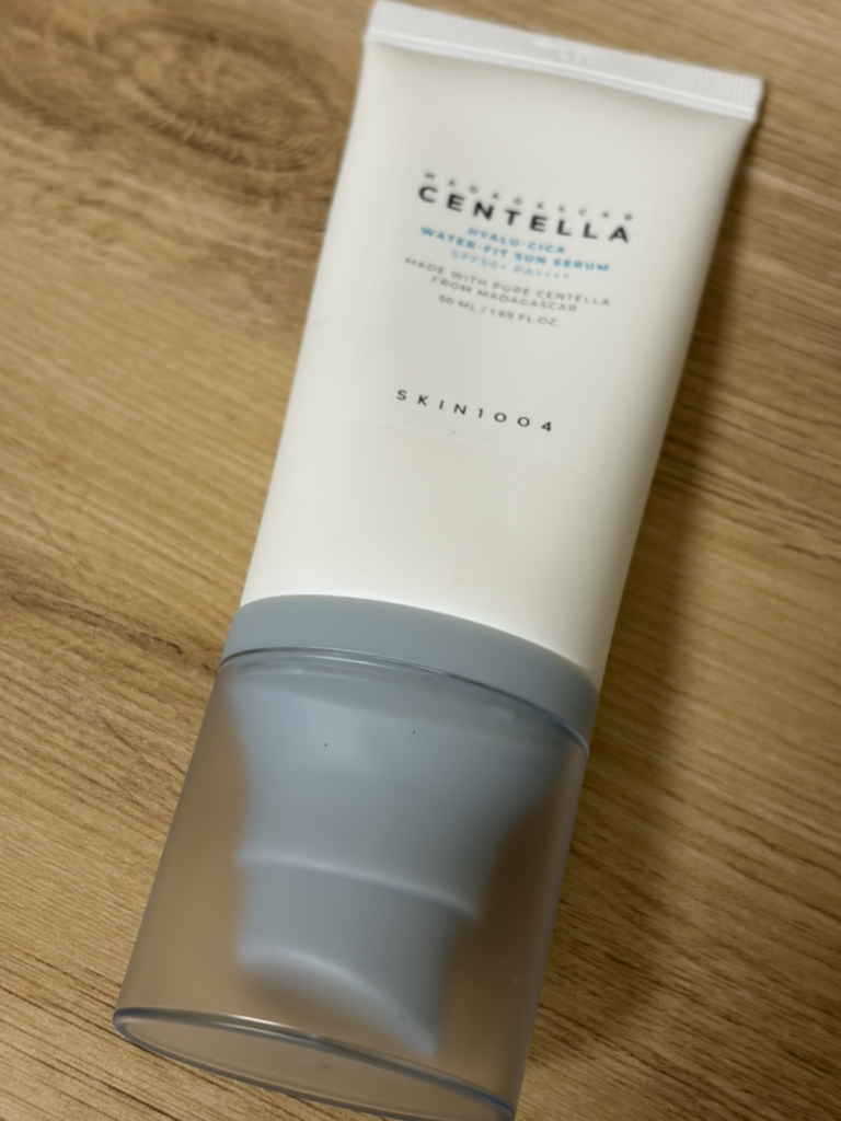 马达加斯加圣特拉玻尿酸水润防晒精华液 [SPF50+/PA++++]的真实用户使用照片