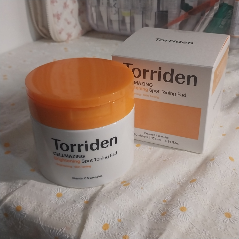 토리든 (Torriden) 셀메이징 비타 씨 브라이트닝 흔적 토닝 패드 review image