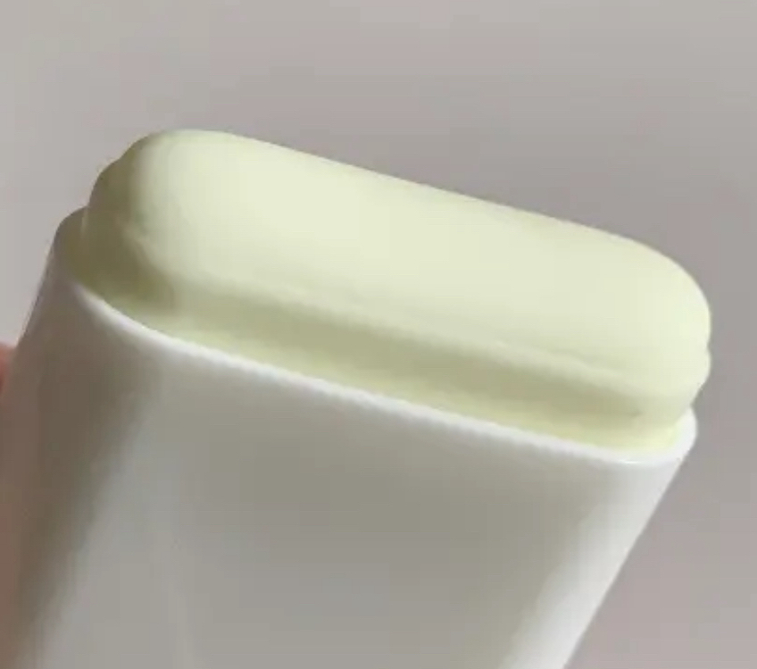 柔恩莱 松树舒缓西卡空气防晒乳 [SPF50+/PA++++] review image