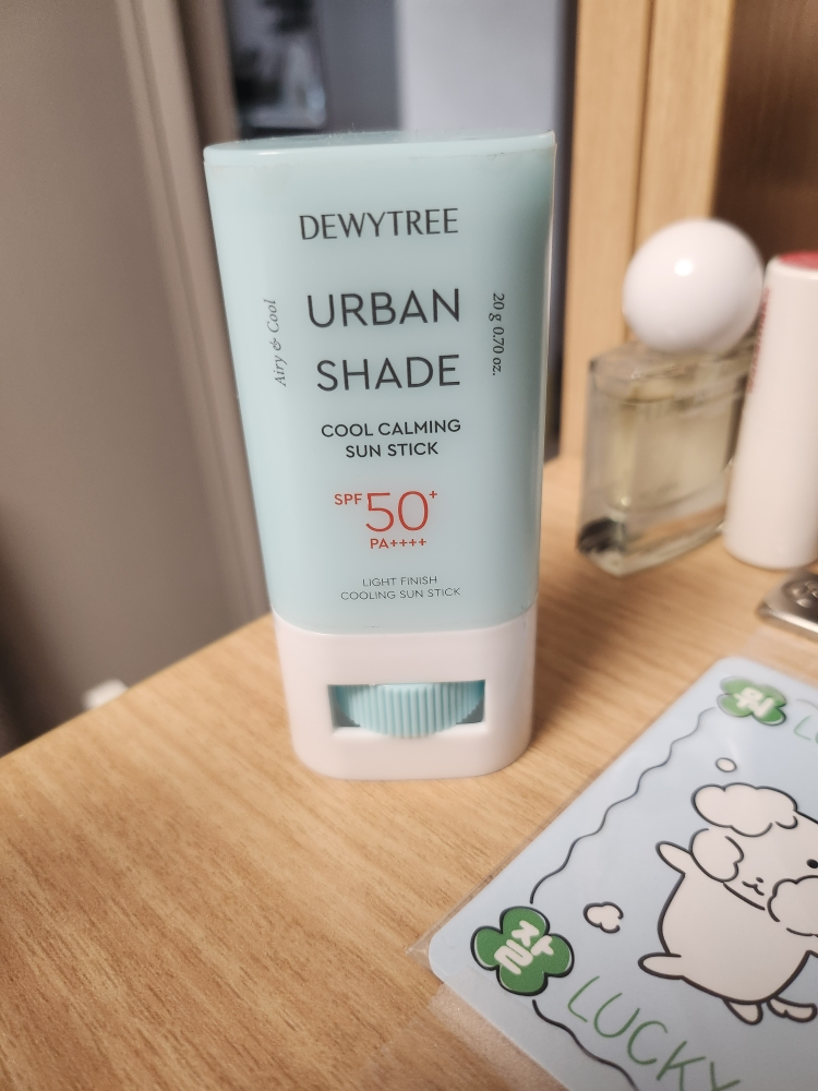 듀이트리 (DEWYTREE) 어반 쉐이드 쿨 카밍 선스틱 [SPF50+/PA++++] review image