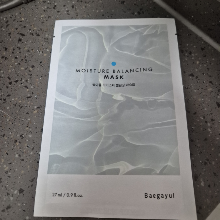 保湿平衡面膜的真实用户使用照片