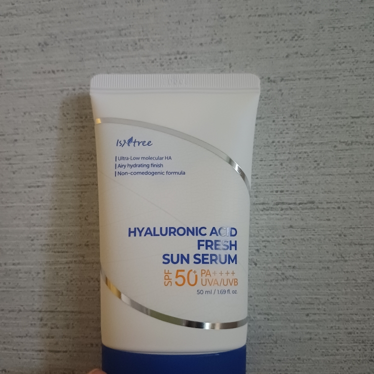 透明质酸清爽防晒精华液 [SPF50+/PA++++]的真实用户使用照片