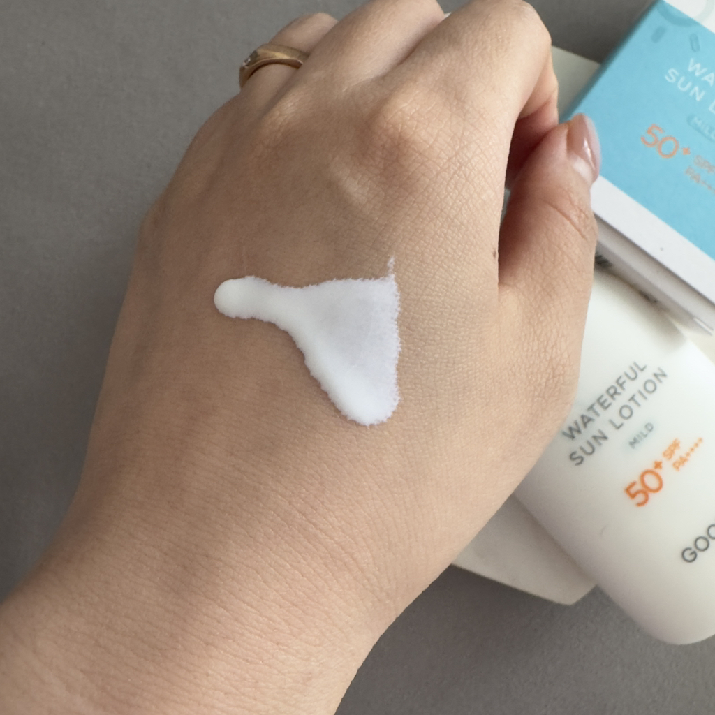 궁중비책 (GOONGBE) 워터풀 선로션 마일드 [SPF50+/PA++++] review image