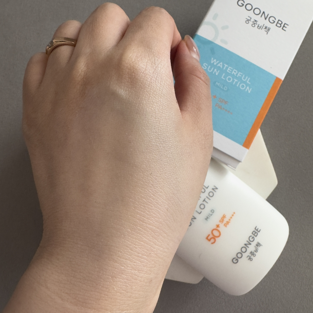 궁중비책 (GOONGBE) 워터풀 선로션 마일드 [SPF50+/PA++++] review image