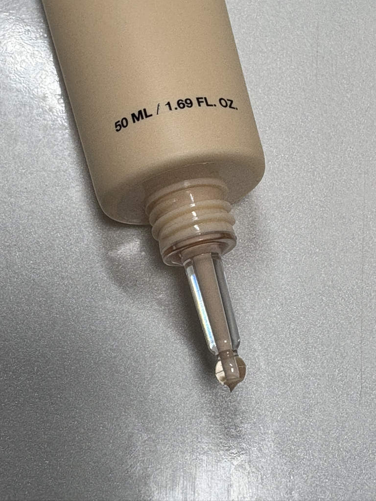 米色哑光焕彩遮瑕膏 [SPF50+/PA++++]的真实用户使用照片