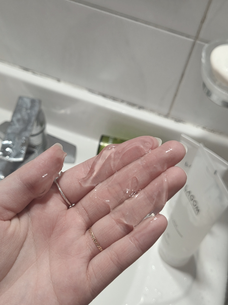 라곰 (LAGOM) 젤 투 워터 클렌저 review image