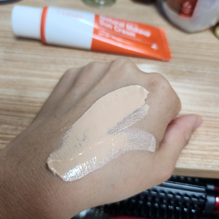 아이레놀 (I·LENOL) 쌩얼보정 크림 [SPF50+/PA++++] [2.0] review image