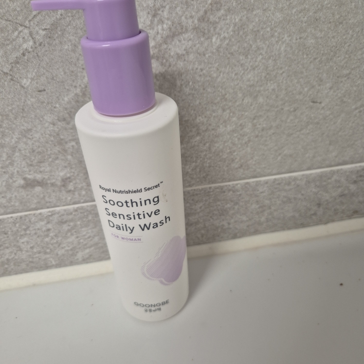 궁중비책 (GOONGBE) 수딩 센서티브 워시 [데일리] review image
