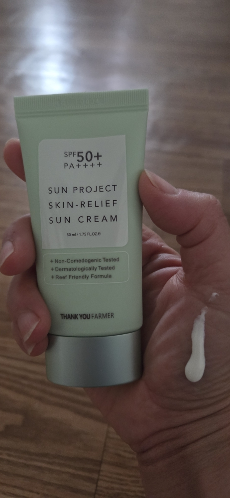 땡큐파머 (THANKYOUFARMER) 선 프로젝트 스킨 릴리프 선 크림 [SPF50+/PA++++] review image