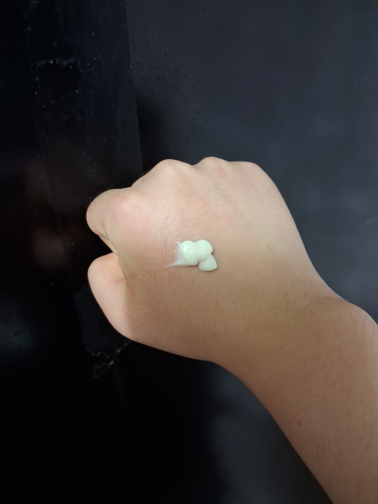 유세린 (Eucerin) 이븐래디언스 나이트크림 review image