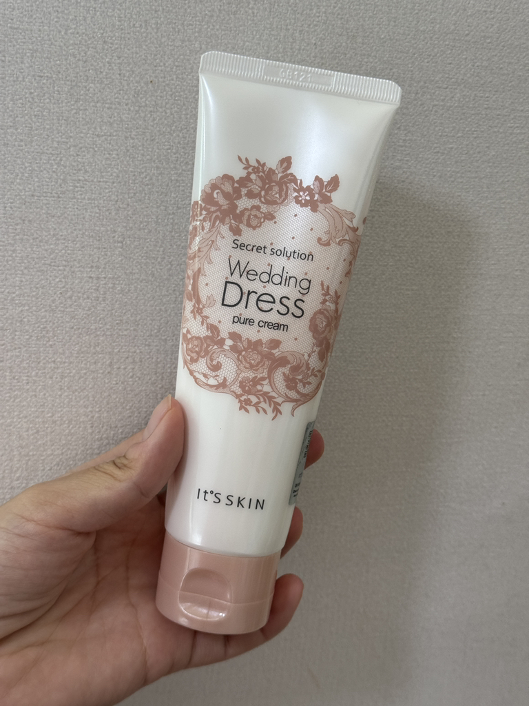 IT'SSKIN Secret Solution Wedding Dress Pure Cream review image