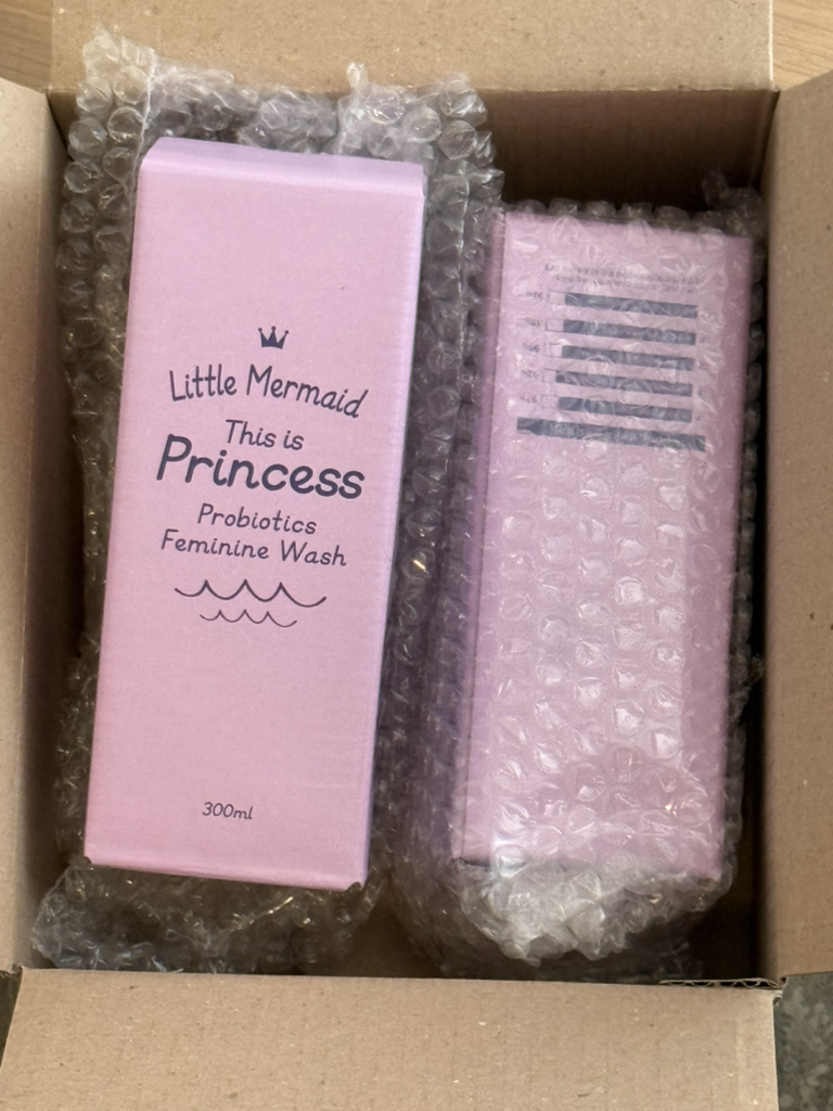 뷰티레시피 (BeautyRecipe) 리틀머메이드 디스 이즈 프린세스 프로바이오틱스 페미닌워시 review image