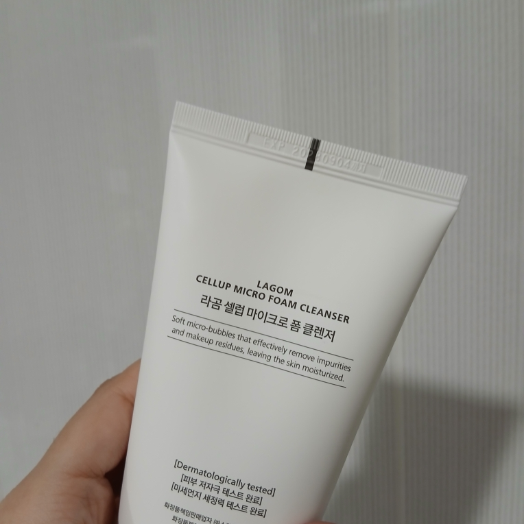 라곰 (LAGOM) 마이크로 폼 클렌저 review image