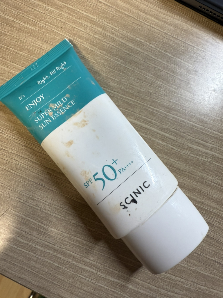 Enzoi 超温和防晒精华 [SPF50+/PA++++]的真实用户使用照片