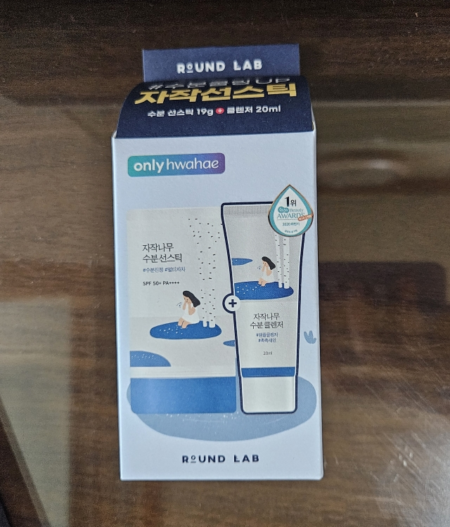 라운드랩 (ROUNDLAB) 자작나무 수분 선스틱 [SPF50+/PA++++] review image