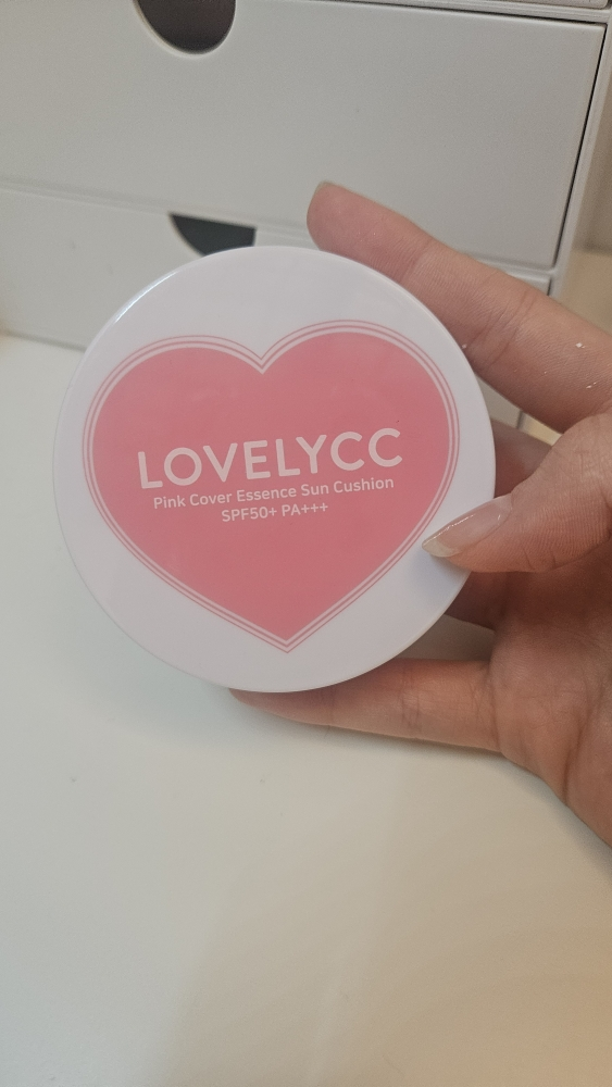 러블리씨씨 (LOVELYCC) 핑크 커버 에센스 선쿠션 [SPF50+/PA+++] [19호] review image
