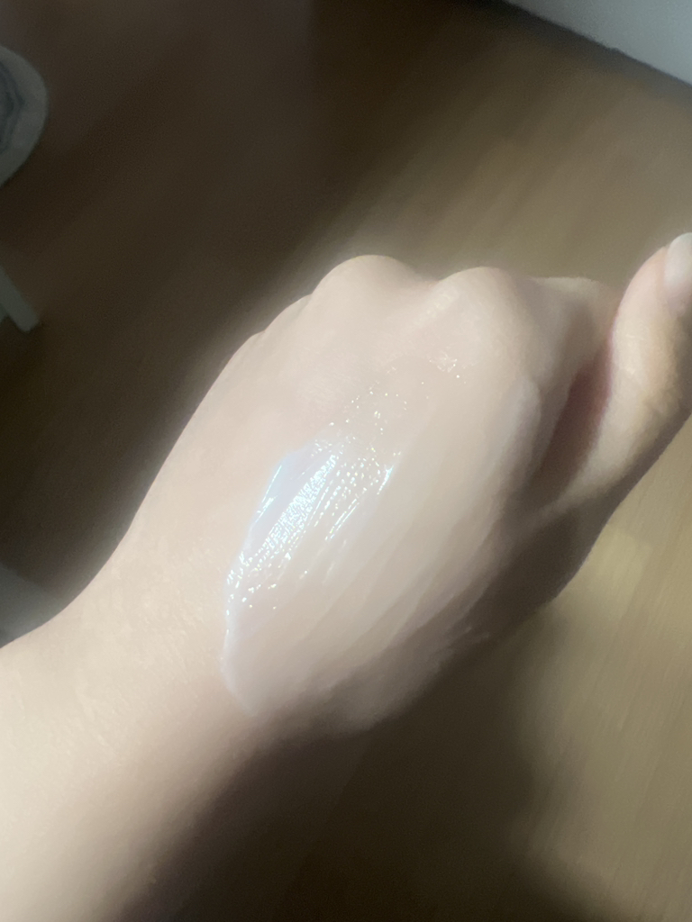 Ảnh đánh giá thực tế của người dùng về Kem dưỡng ẩm Hyaluron Moisture