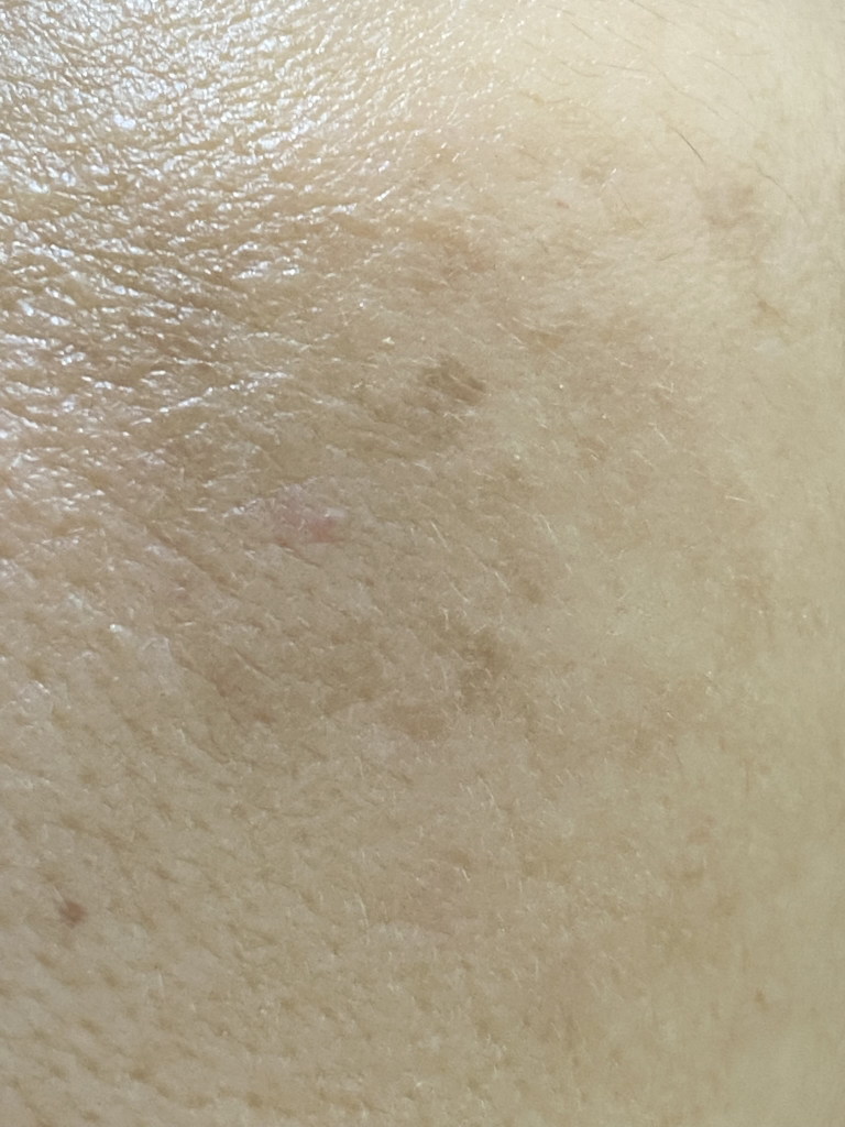 헤라 (HERA) 실키 스테이 24H 롱웨어 파운데이션 [SPF20/PA++] [21N1 바닐라] review image