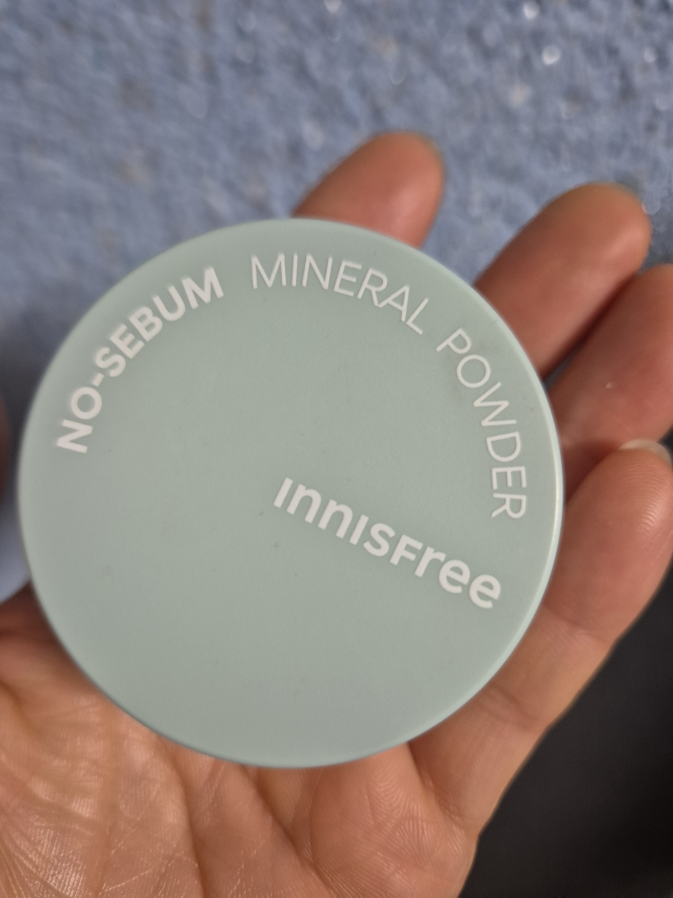 이니스프리 (INNISFREE) (리뉴얼)노세범 미네랄 파우더 review image