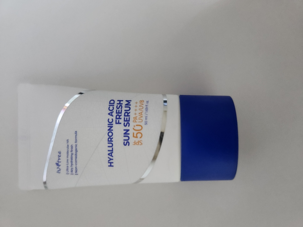 透明质酸清爽防晒精华液 [SPF50+/PA++++]的真实用户使用照片