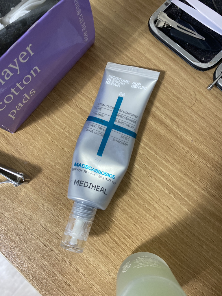 麦地卡索苷保湿防晒精华液微量修复[SPF50+/PA++++]的真实用户使用照片