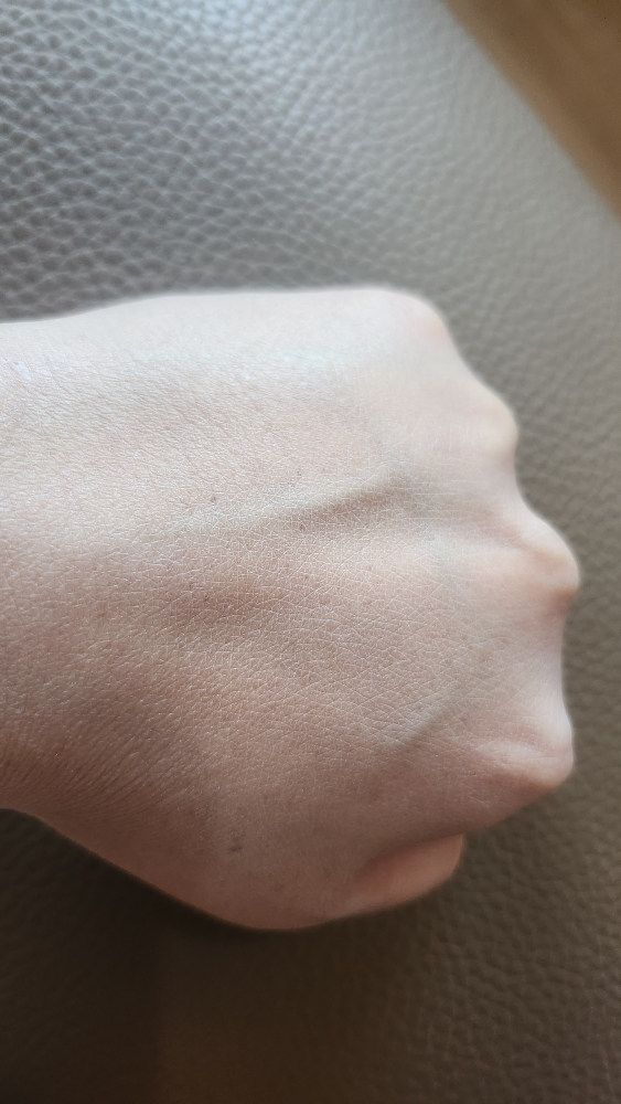 코스노리 (COSNORI) 화이트닝드레스 미백 톤업크림 review image