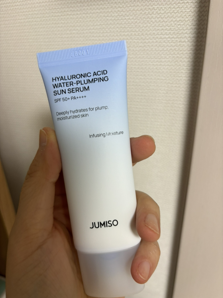 주미소 (JUMISO) 히알루론산 워터 플럼핑 수분 선 세럼 [SPF50+/PA++++] review image