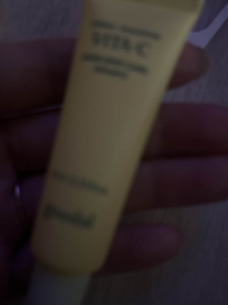 Ảnh đánh giá thực tế của người dùng về Serum chăm sóc vết thâm chanh xanh Vita C Alpha