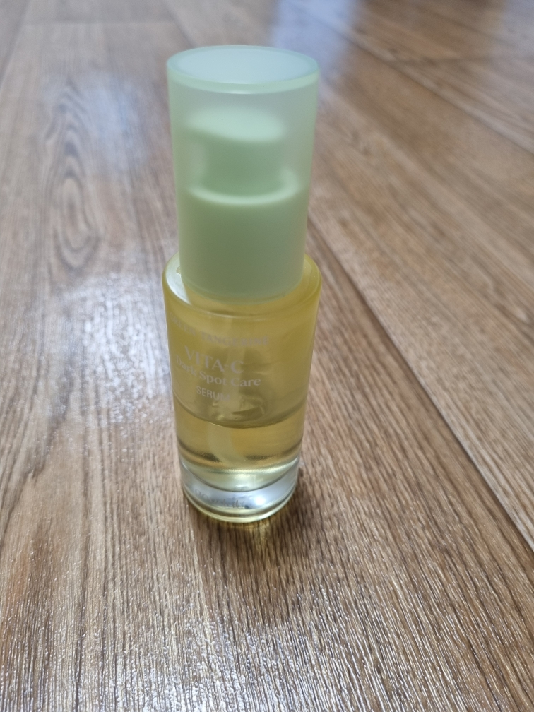 Ảnh đánh giá thực tế của người dùng về Serum chăm sóc da mụn trứng cá và vết thâm Qingyu Vita C