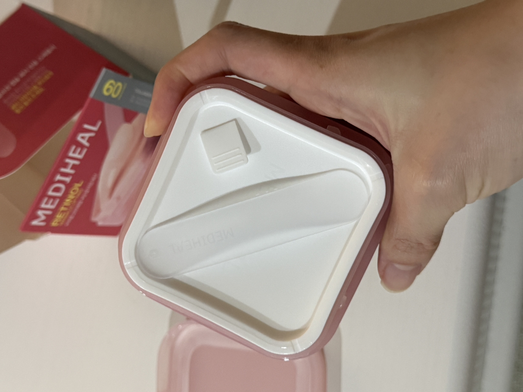 메디힐 (MEDIHEAL) 콜라겐 캡슐패치 [레티놀] review image