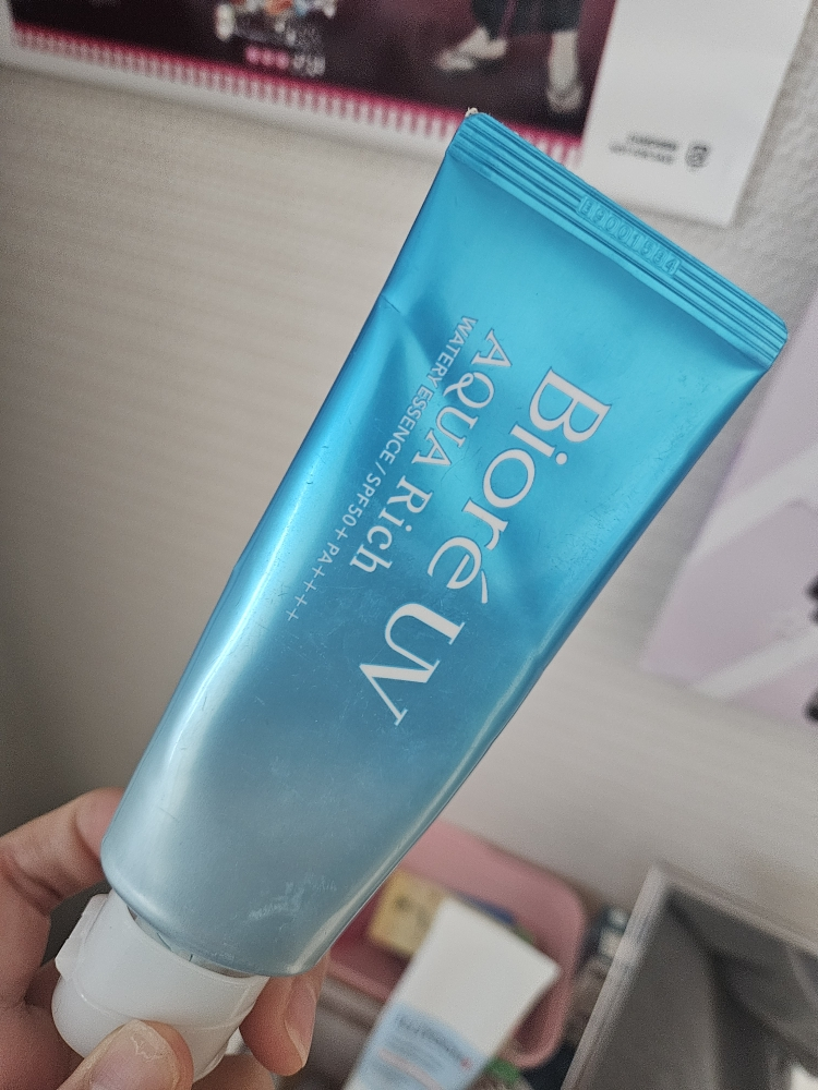 Biore (海外）UV Aquarich Watery Essence [SPF50+/PA++++] review image