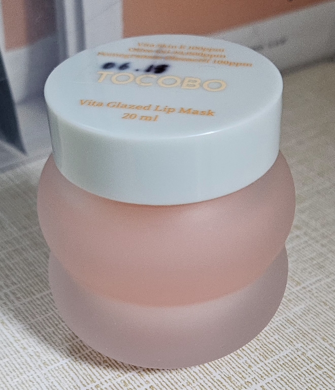 토코보 (TOCOBO) 비타 글레이즈드 립 마스크 review image