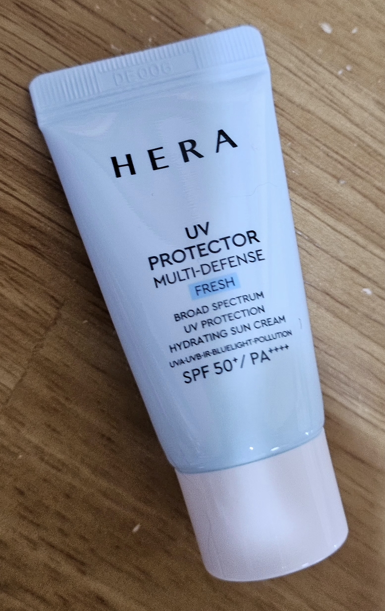 헤라 (HERA) UV프로텍터 멀티디펜스 [SPF50+/PA++++] [프레쉬] review image