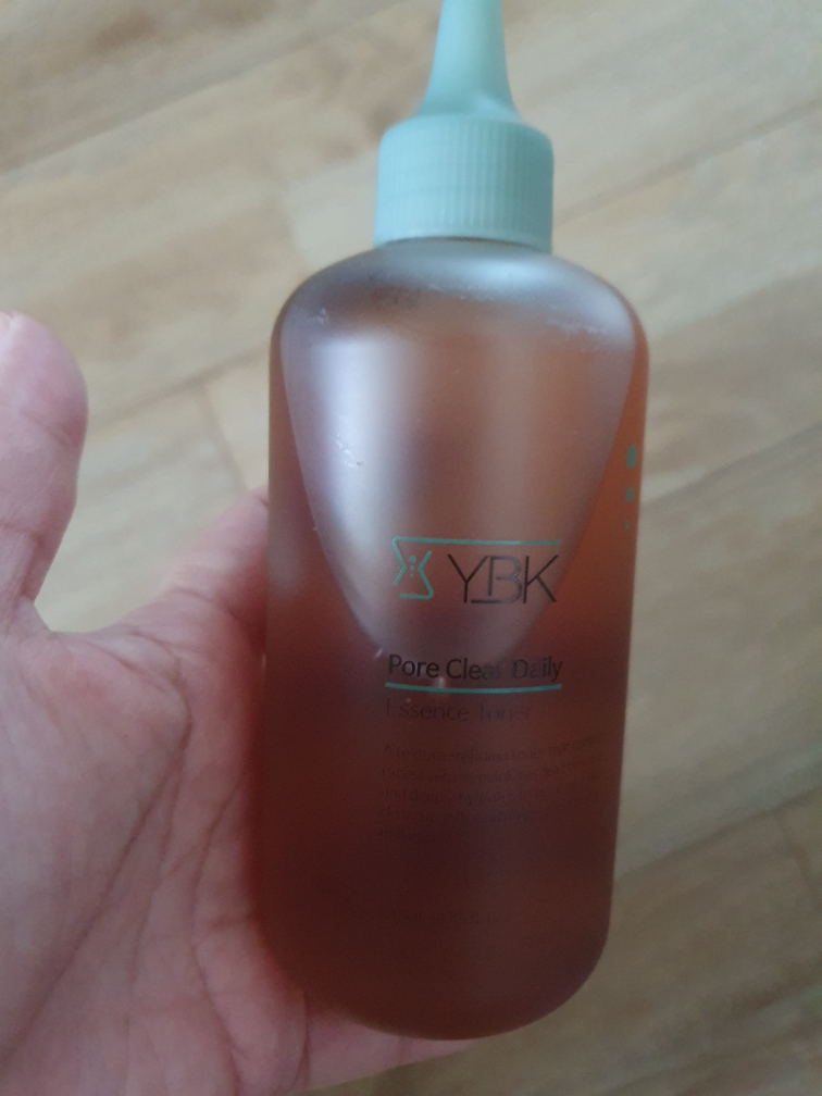 YBK (와이비케이) 포어 클리어 솔루션 데일리 에센스 토너 review image