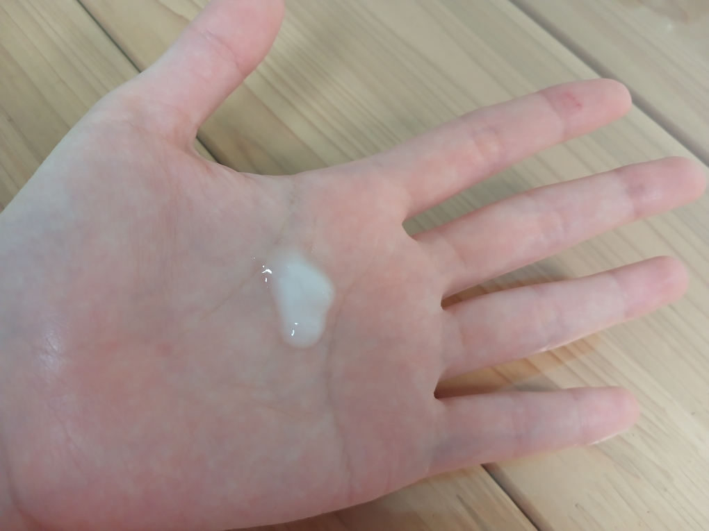 伊所爱 保湿医生乳霜 common.review image