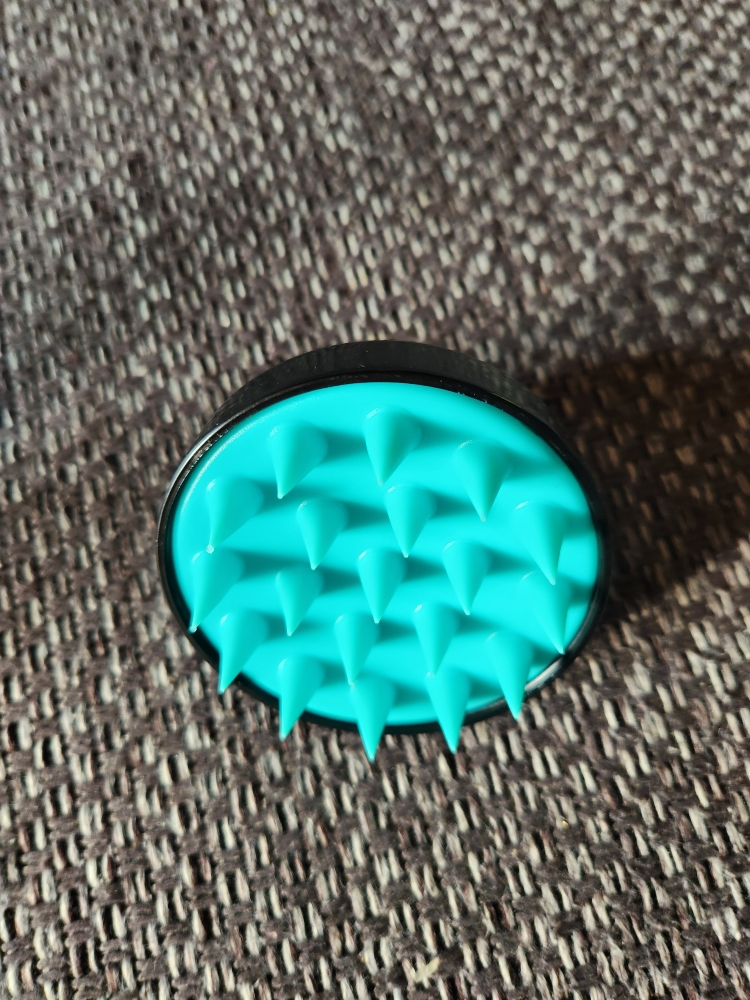 토미울프 (TOMIWOLF) 딥클렌징 두피 브러쉬 review image